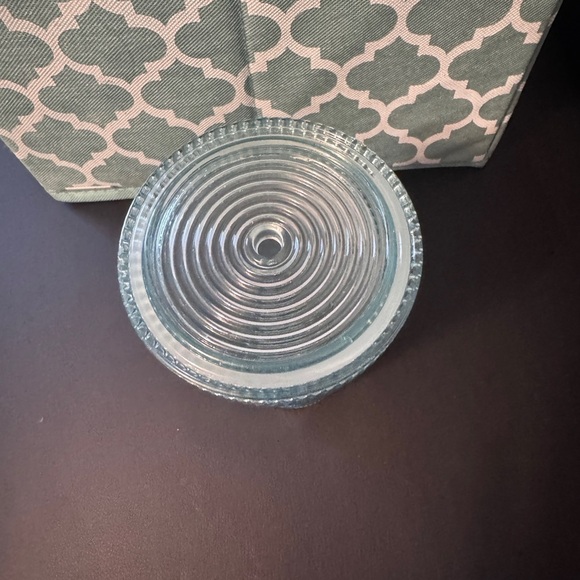 Starbucks Mermaid Iridescent Grande Cold Cup 2022 - Picture 2 of 4